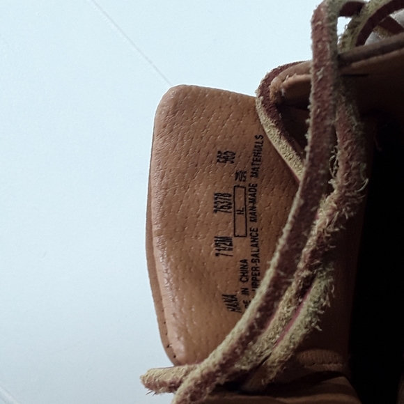 Covington leather shoes size 7.5 - Picture 2 of 8